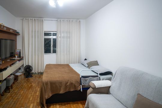 Sala de casa à venda com 3 quartos, 190m² em Parque Fongaro, São Paulo