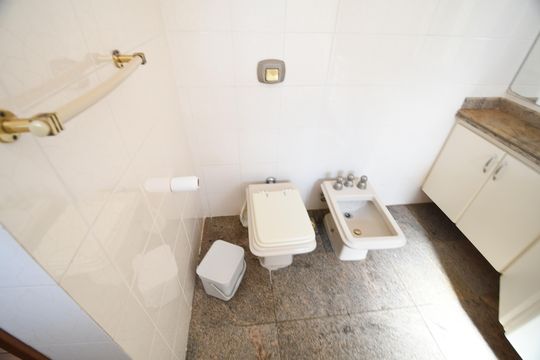 Banheiro Suíte de casa à venda com 4 quartos, 370m² em Cidade Universitária, Campinas