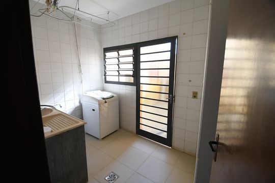 Área de Serviço de casa à venda com 4 quartos, 370m² em Cidade Universitária, Campinas
