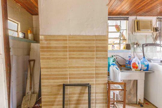 Área de Serviço de casa à venda com 4 quartos, 170m² em Bom Jesus, Porto Alegre