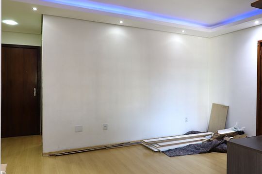 Sala de apartamento à venda com 2 quartos, 90m² em Passo da Areia, Porto Alegre