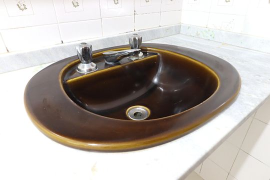 Banheira da Suíte de apartamento à venda com 2 quartos, 90m² em Passo da Areia, Porto Alegre