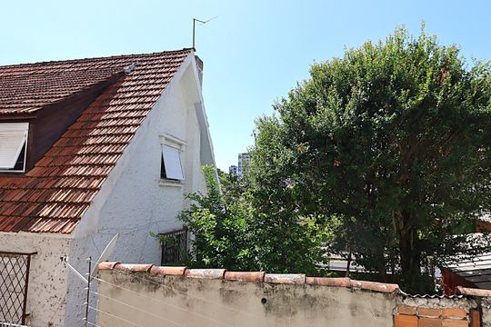 Vista do Quarto 2 de apartamento à venda com 2 quartos, 90m² em Passo da Areia, Porto Alegre