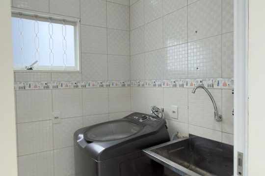 Casa de Condomínio à venda com 3 quartos, 275m² em Jardim Promeca, Várzea Paulista