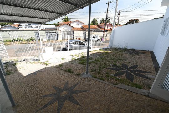 Garagem de casa para alugar com 3 quartos, 165m² em Jardim Chapadão, Campinas