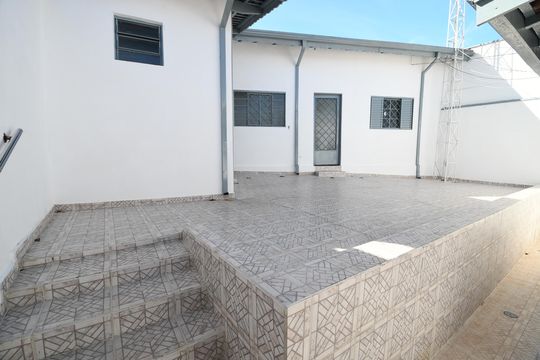 Quintal de casa para alugar com 3 quartos, 165m² em Jardim Chapadão, Campinas