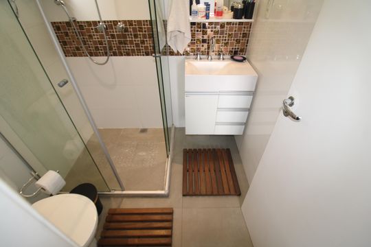 Quarto 1 - Banheiro de apartamento à venda com 2 quartos, 73m² em Santa Teresinha, São Paulo