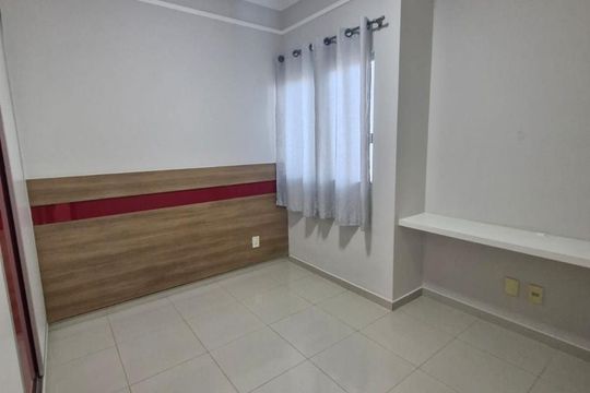 Quarto 1 de casa para alugar com 4 quartos, 200m² em Alto Umuarama, Uberlândia