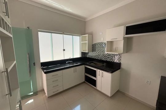 Cozinha de casa para alugar com 4 quartos, 200m² em Alto Umuarama, Uberlândia