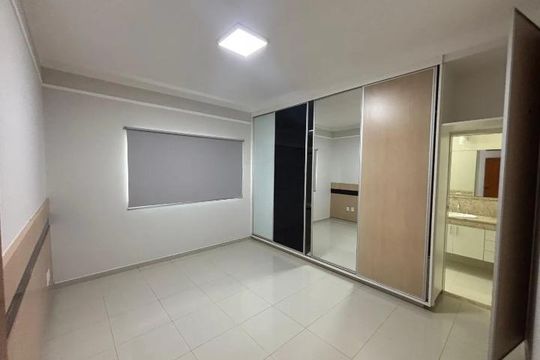 Casa para alugar com 4 quartos, 200m² em Alto Umuarama, Uberlândia