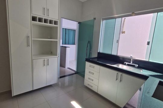 Cozinha de casa para alugar com 4 quartos, 200m² em Alto Umuarama, Uberlândia