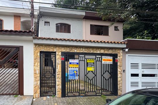 Fachada de casa à venda com 4 quartos, 180m² em Jardim do Mar, São Bernardo do Campo