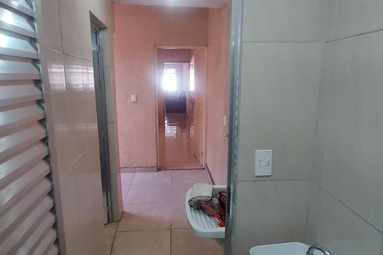 Banheiro de serviço de casa à venda com 3 quartos, 90m² em Cursino, São Paulo
