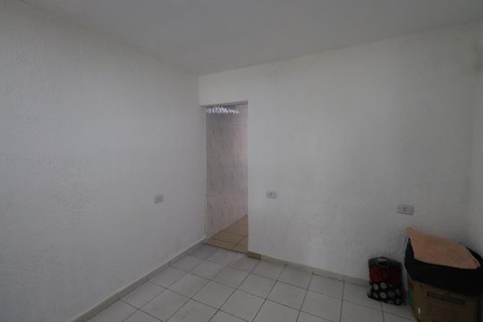 Sala de casa para alugar com 2 quartos, 39m² em Chácara Califórnia, São Paulo