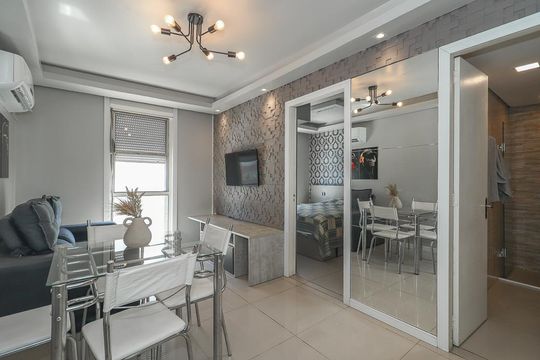 Sala de apartamento à venda com 1 quarto, 39m² em Humaitá, Porto Alegre