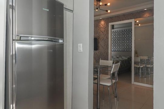 Cozinha de apartamento à venda com 1 quarto, 39m² em Humaitá, Porto Alegre