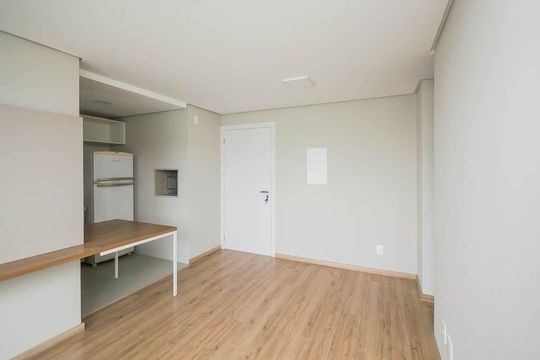 Sala de apartamento para alugar com 1 quarto, 47m² em Menino Deus, Porto Alegre