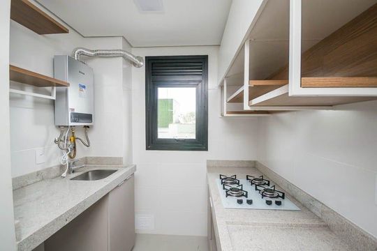 Cozinha de apartamento para alugar com 1 quarto, 47m² em Menino Deus, Porto Alegre