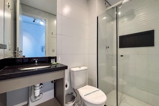 Banheiro de apartamento à venda com 1 quarto, 27m² em Tatuapé, São Paulo