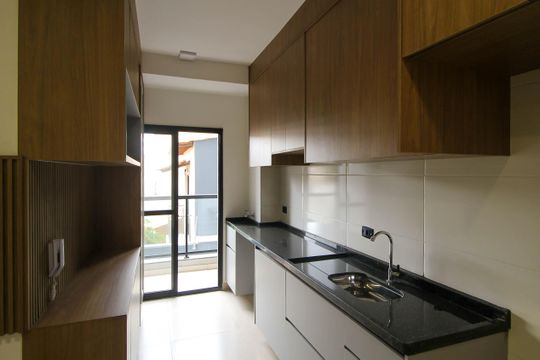 Cozinha de apartamento para alugar com 2 quartos, 45m² em Vila Fernandes, São Paulo