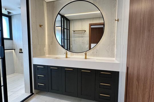 Banheiro de apartamento à venda com 4 quartos, 230m² em Pinheiros, São Paulo