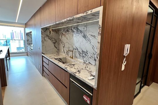 Cozinha de apartamento à venda com 4 quartos, 230m² em Pinheiros, São Paulo