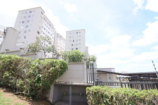 Fachada de apartamento para alugar com 1 quarto, 42m² em Jardim do Lago, Osasco
