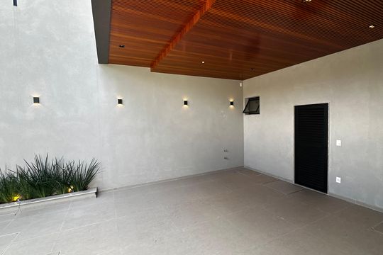 Área externa de casa de condomínio à venda com 4 quartos, 493m² em Barra da Tijuca, Rio de Janeiro