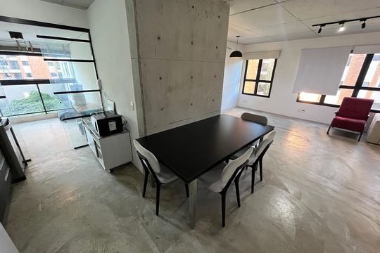 Cozinha de apartamento para alugar com 1 quarto, 70m² em Vila Suzana, São Paulo