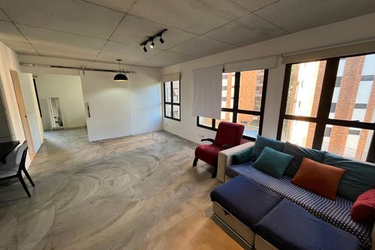 Sala de TV de apartamento para alugar com 1 quarto, 70m² em Vila Suzana, São Paulo