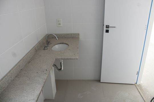 Banheiro da Suíte 2 de apartamento à venda com 3 quartos, 105m² em Ipiranga, São Paulo