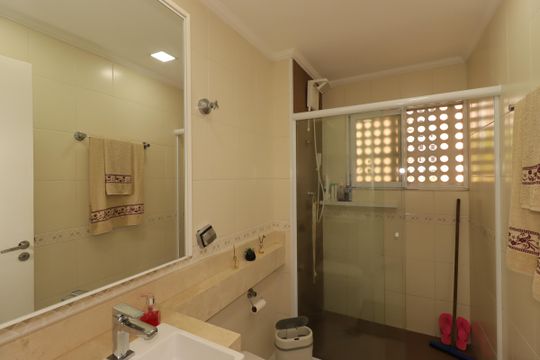 Banheiro de apartamento à venda com 2 quartos, 62m² em Jardim Bela Vista, Santo André