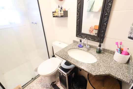 Banheiro 2 de apartamento à venda com 2 quartos, 96m² em Quitaúna, Osasco