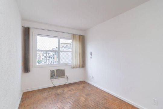 Sala de apartamento para alugar com 2 quartos, 80m² em Cidade Baixa, Porto Alegre