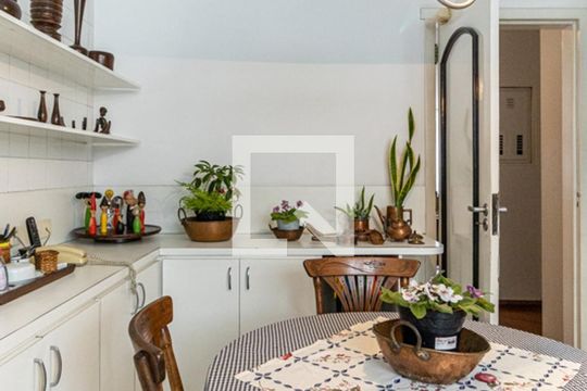 Cozinha de apartamento à venda com 3 quartos, 182m² em Santa Cecilia, São Paulo