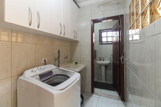 Área de Serviço  de casa à venda com 4 quartos, 220m² em Penha de França, São Paulo