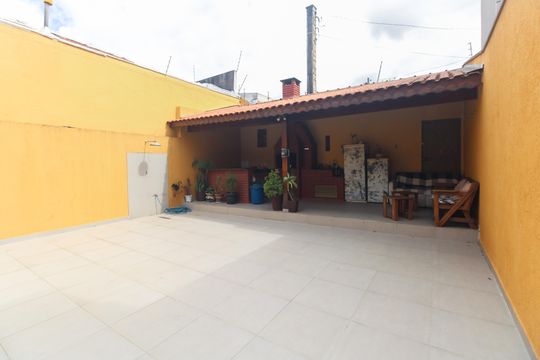Quintal  de casa à venda com 4 quartos, 220m² em Penha de França, São Paulo
