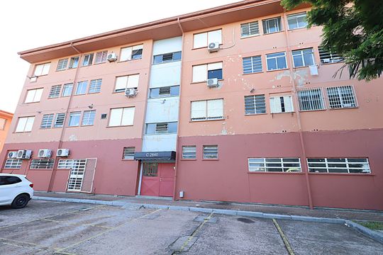 Fachada do Prédio de kitnet/studio para alugar com 1 quarto, 52m² em São Sebastião, Porto Alegre