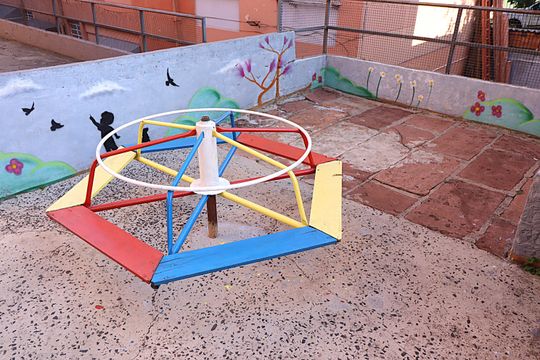Área comum - Playground de kitnet/studio para alugar com 1 quarto, 52m² em São Sebastião, Porto Alegre