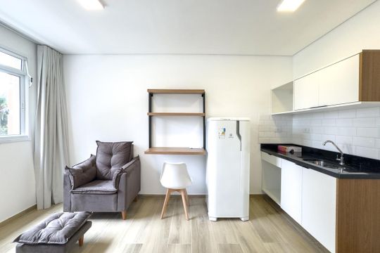 Sala/Cozinha de apartamento para alugar com 1 quarto, 22m² em Pinheiros, São Paulo