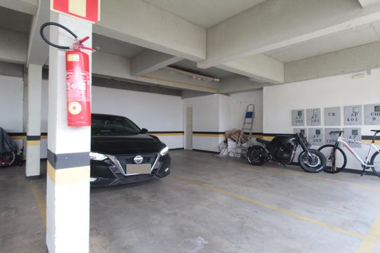 Garagem de apartamento à venda com 3 quartos, 75m² em Ouro Preto, Belo Horizonte