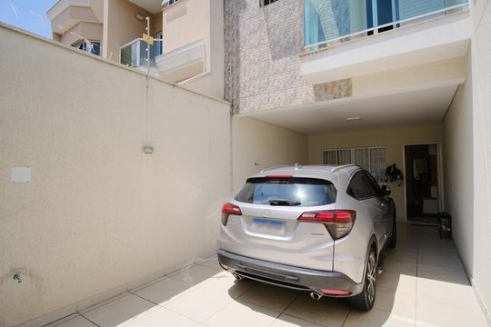 Garagem de casa à venda com 3 quartos, 125m² em Vila Carrão, São Paulo