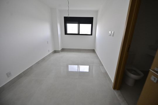 Apartamento para alugar com 3 quartos, 150m² em Serrinha, Goiânia
