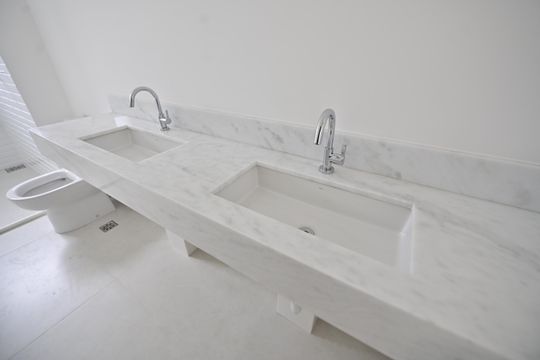Apartamento para alugar com 3 quartos, 150m² em Serrinha, Goiânia
