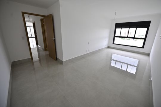 Apartamento para alugar com 3 quartos, 150m² em Serrinha, Goiânia