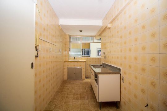 Cozinha  de apartamento para alugar com 2 quartos, 89m² em Azenha, Porto Alegre