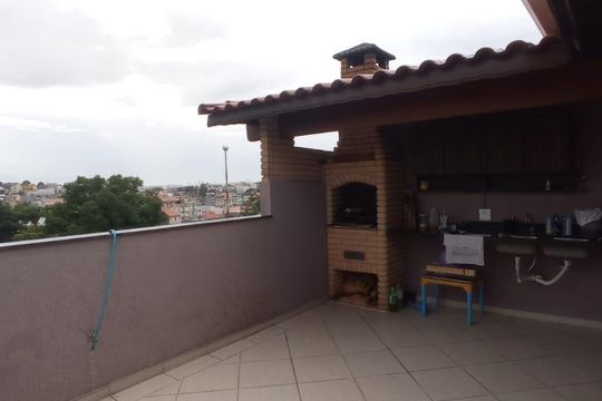 Casa à venda com 3 quartos, 239m² em Vila Curuçá, Santo André