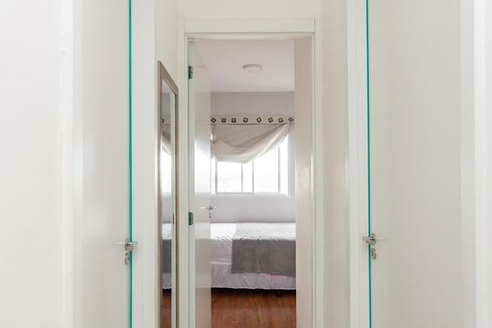 Corredor dos Quartos de apartamento à venda com 2 quartos, 32m² em Socorro, São Paulo
