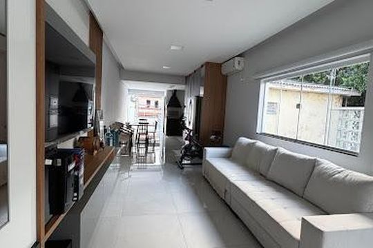 Casa à venda com 3 quartos, 130m² em Jardim Utinga, Santo André