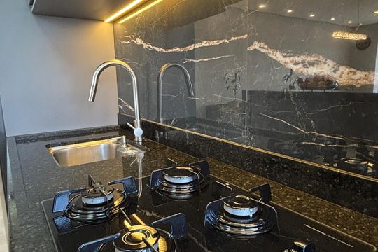 Cozinha de apartamento à venda com 2 quartos, 55m² em Vila Tibiriçá, Santo André